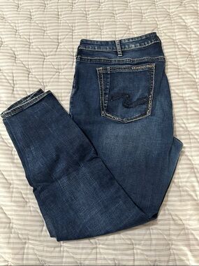 Silver Jeans Suki Skinny Dark Blue Women's Jeans - Comfortable Everyday Denim